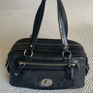 VINTAGE COACH BLACK LEATHER BAG WITH PATENT DETAILS